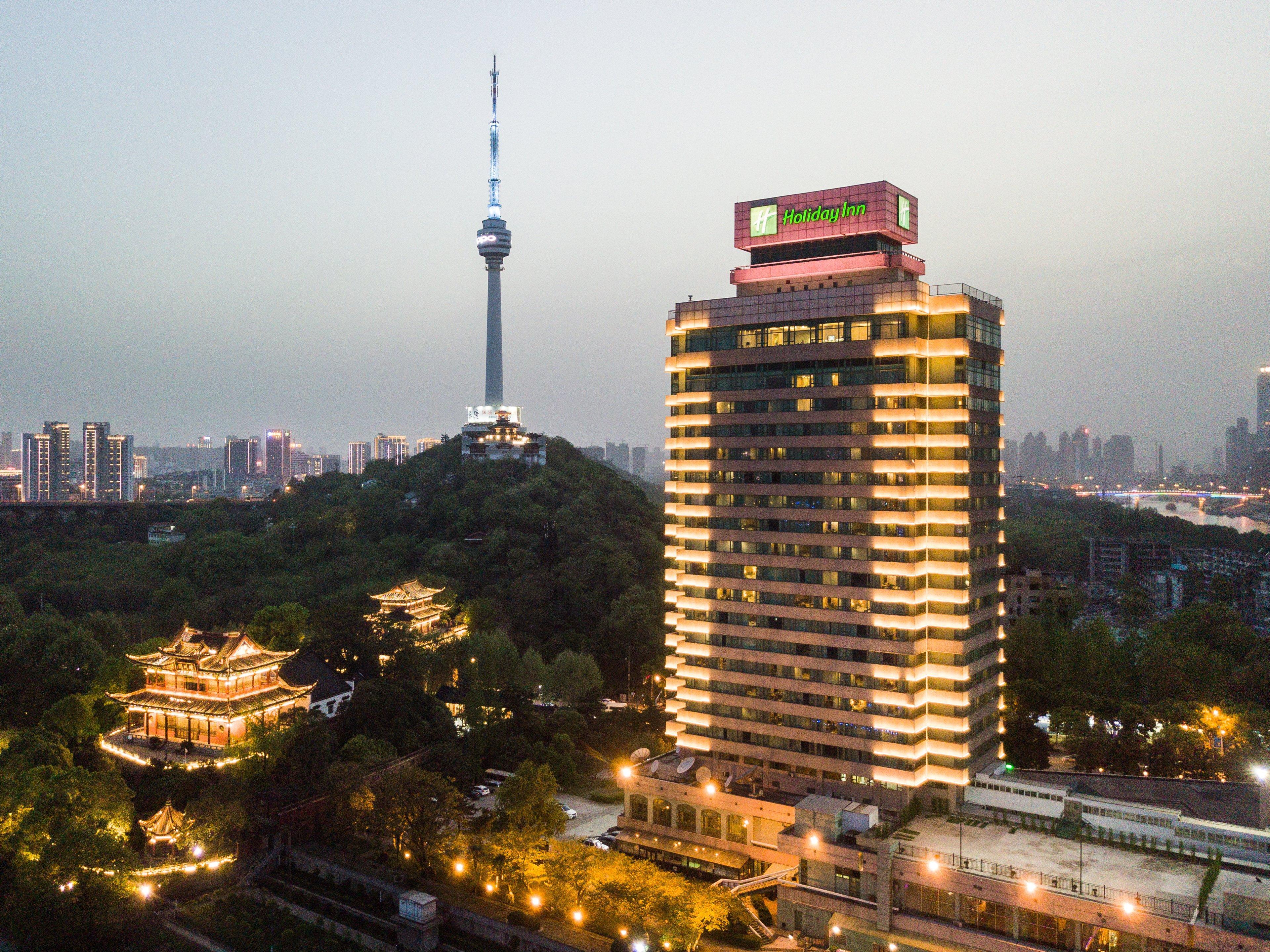 Holiday Inn Wuhan Riverside, An Ihg Hotel Extérieur photo