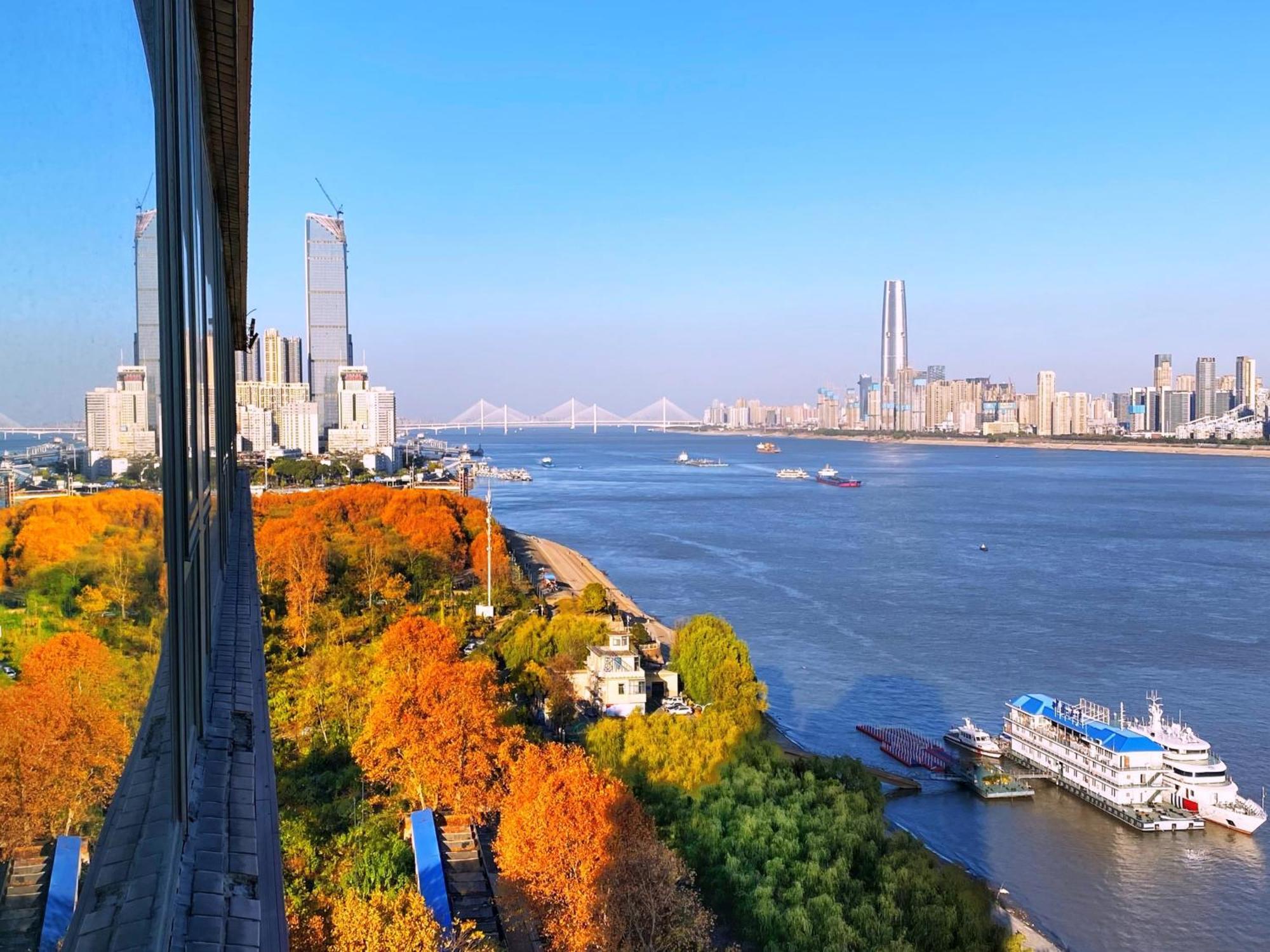 Holiday Inn Wuhan Riverside, An Ihg Hotel Extérieur photo